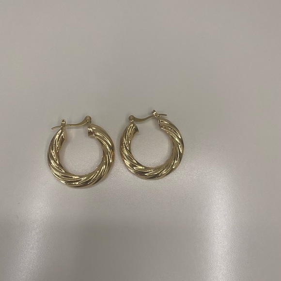 Francesca's Earring Bundle - Picture 2 of 5